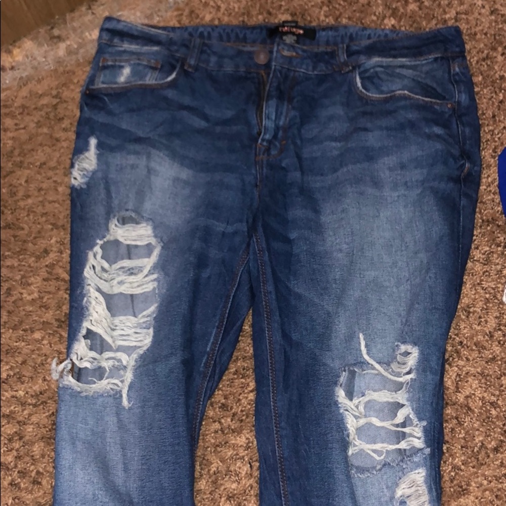 Ripped jeans